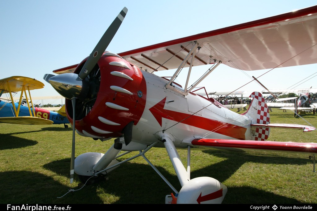 Waco UPF-7 - F-AZLC