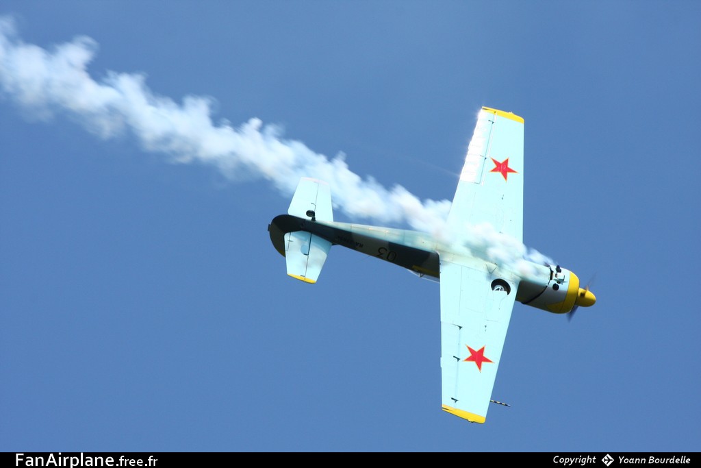 Yakovlev YAK-52 - RA-3385K