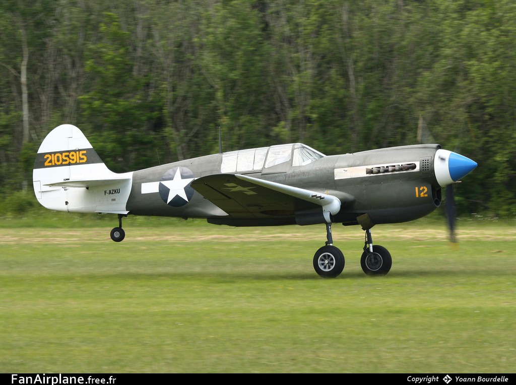 Curtiss P-40N Kittyhawk - F-AZKU