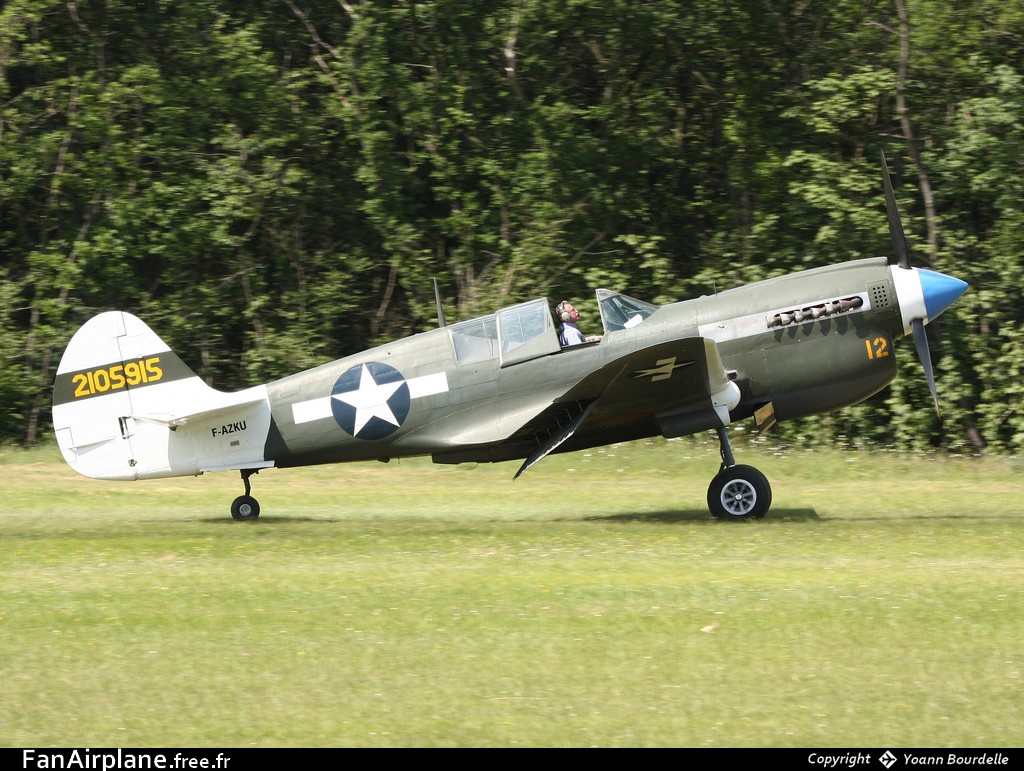 Curtiss P-40N Kittyhawk - F-AZKU