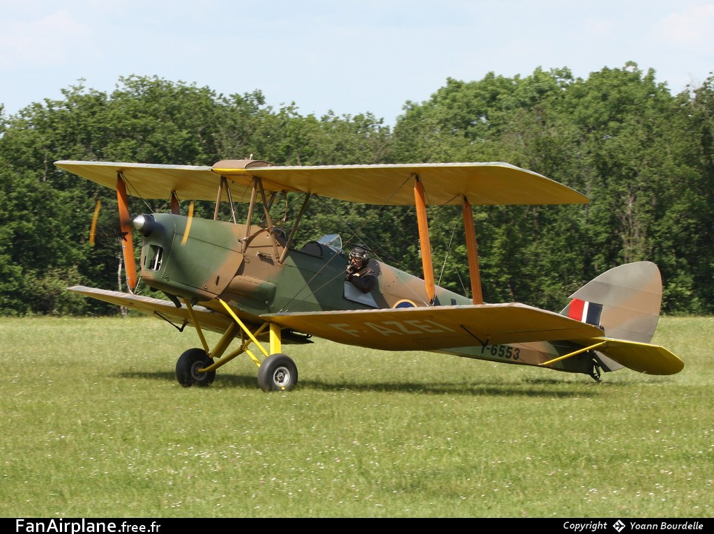 De Havilland DH-82 Tiger Moth - F-AZEI