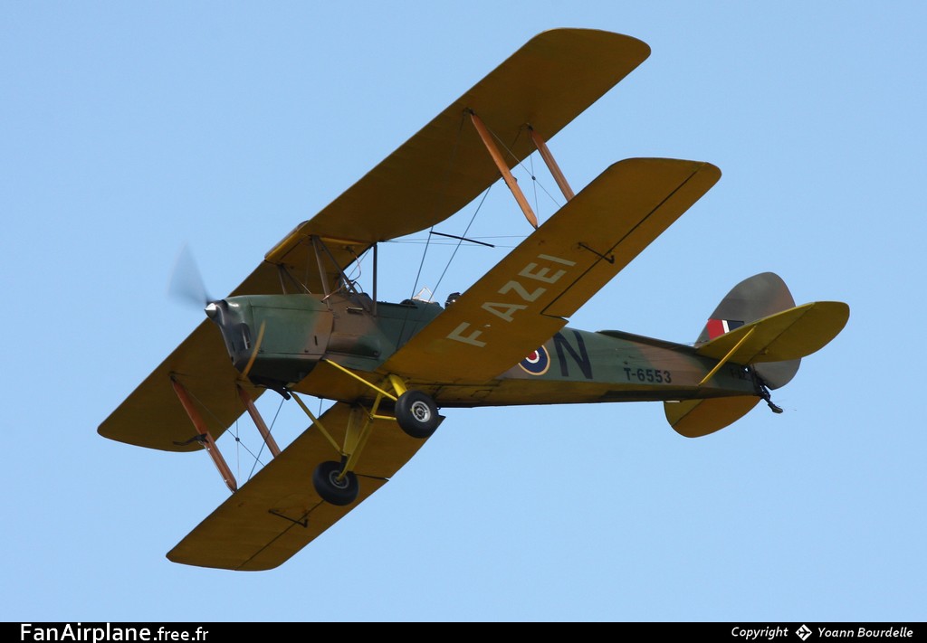 De Havilland DH-82 Tiger Moth - F-AZEI
