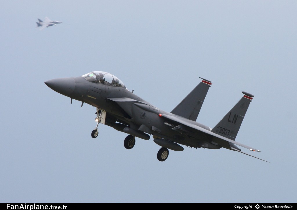 Boeing F-15E Strike Eagle - 00-3003 / LN
