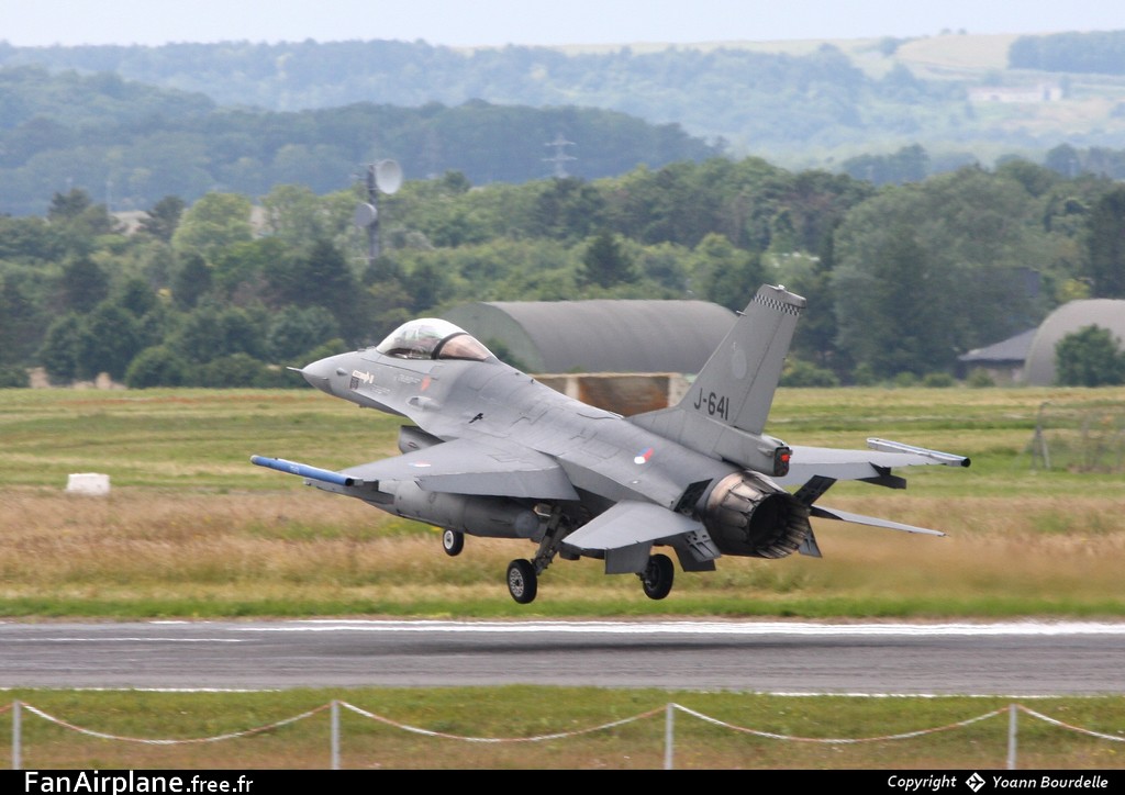 Fokker F-16AM Fighting Falcon - J-641