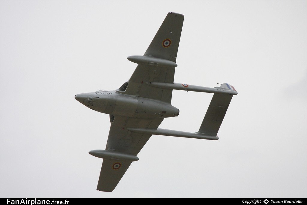 De Havilland Vampire FB6 (DH-100) - F-AZOP