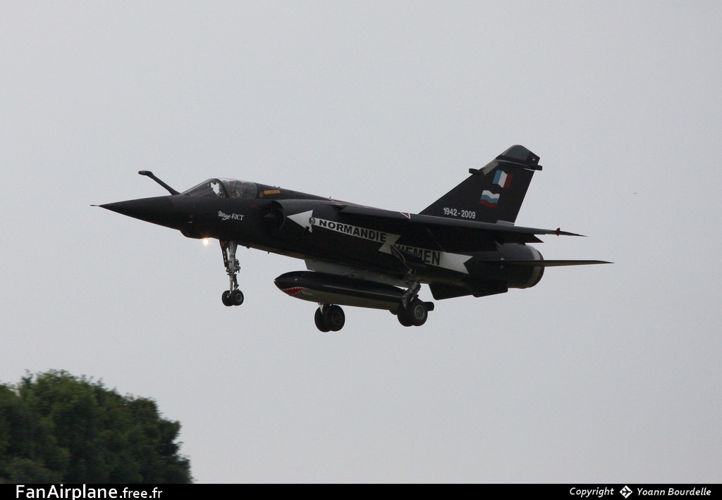 Dassault Mirage F1 CT - 260 / 30-QB