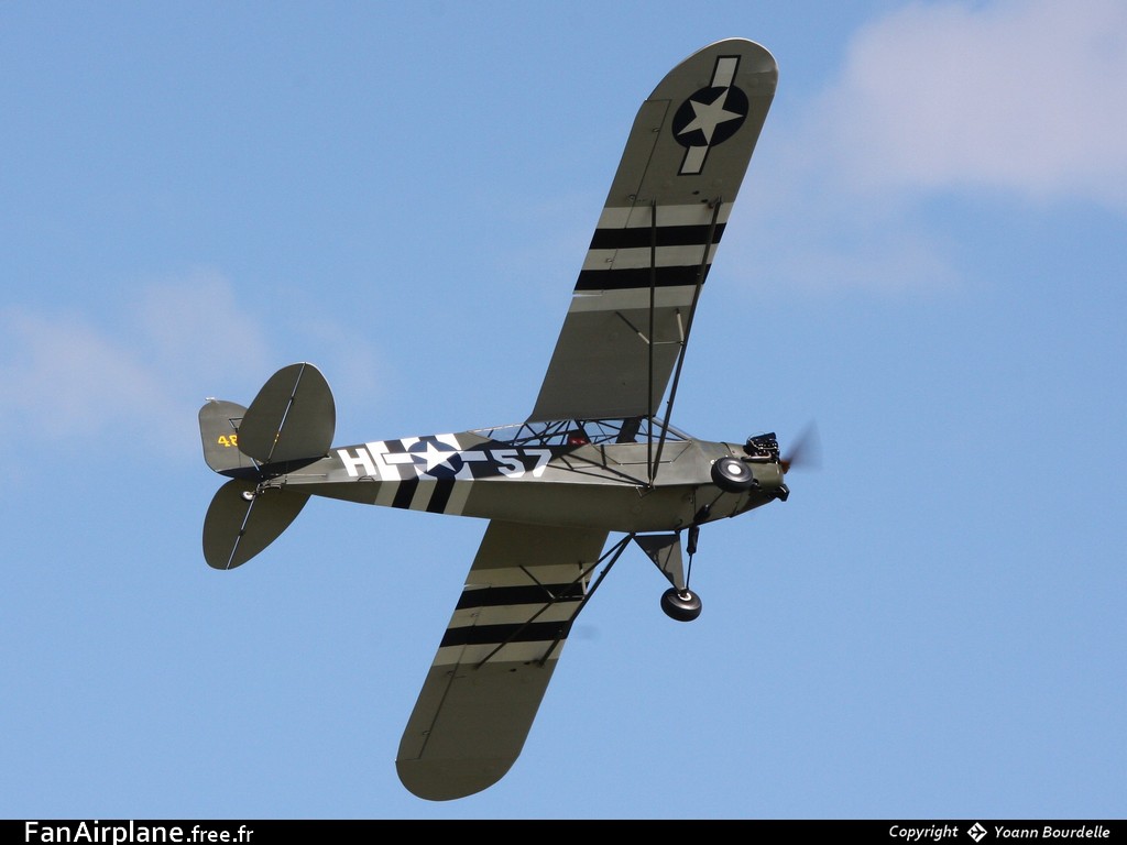 Piper J-3C-65 Cub - G-RRSR