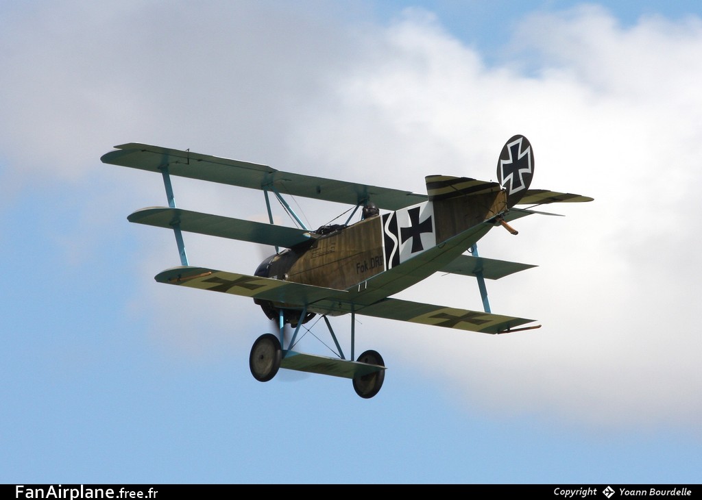Fokker Dr-1 Replica - G-CDXR