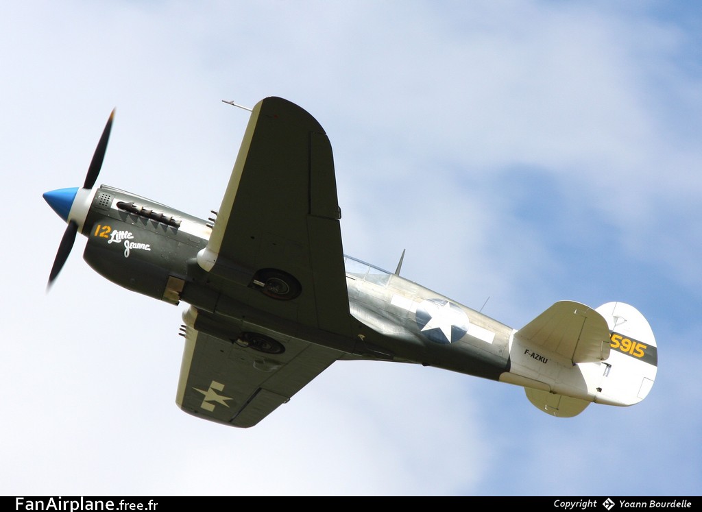 Curtiss P-40N Kittyhawk - F-AZKU