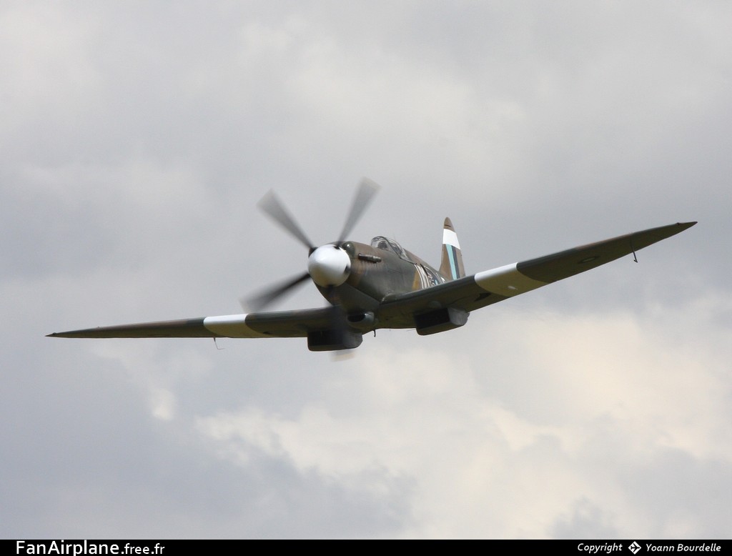 Supermarine 389 Spitfire PR19 - F-AZJS