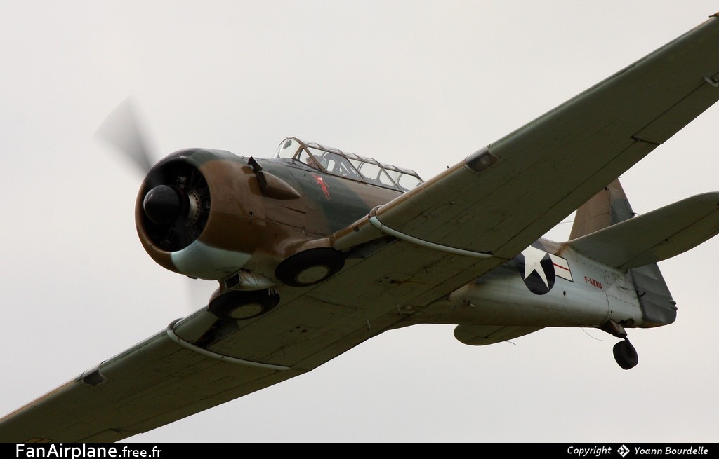 North American T-6G Texan - F-AZAU
