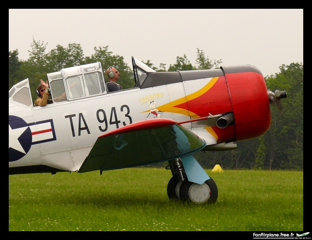 North American AT-6D Texan - F-AZSC