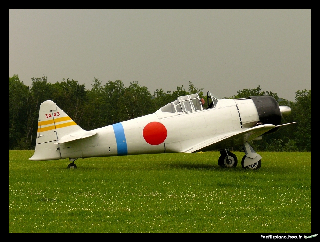 North American T6-M0 - F-AZRO