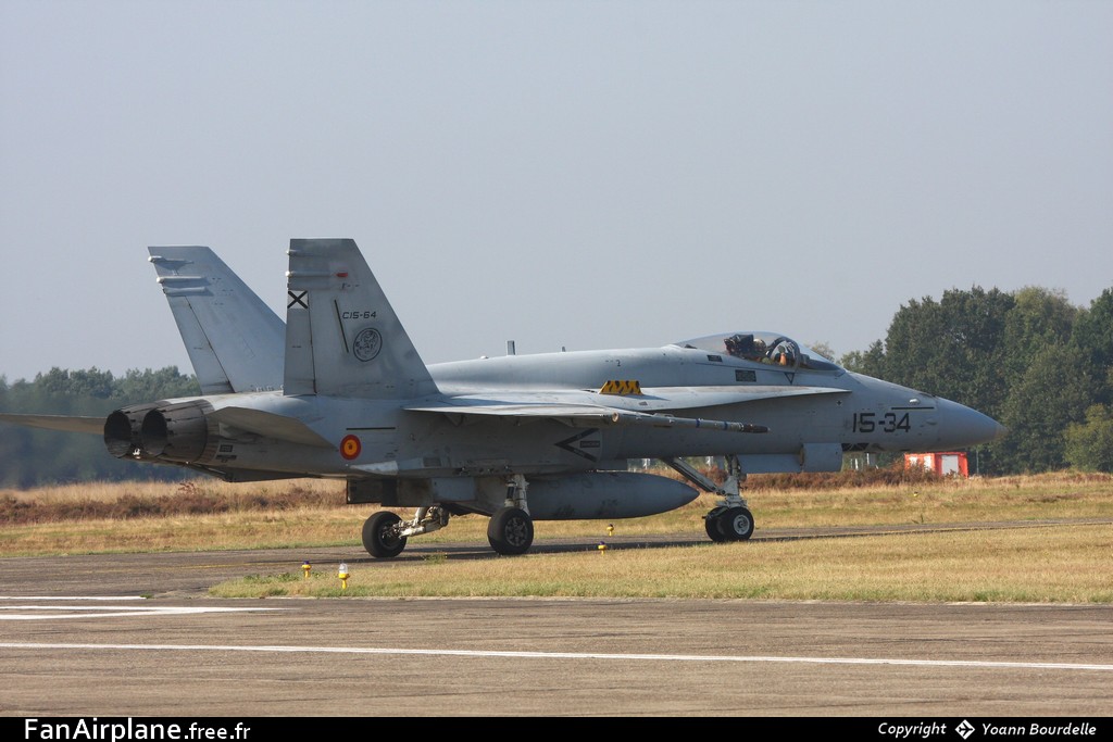 McDonnell Douglas EF-18A Hornet - C15-64/15-34