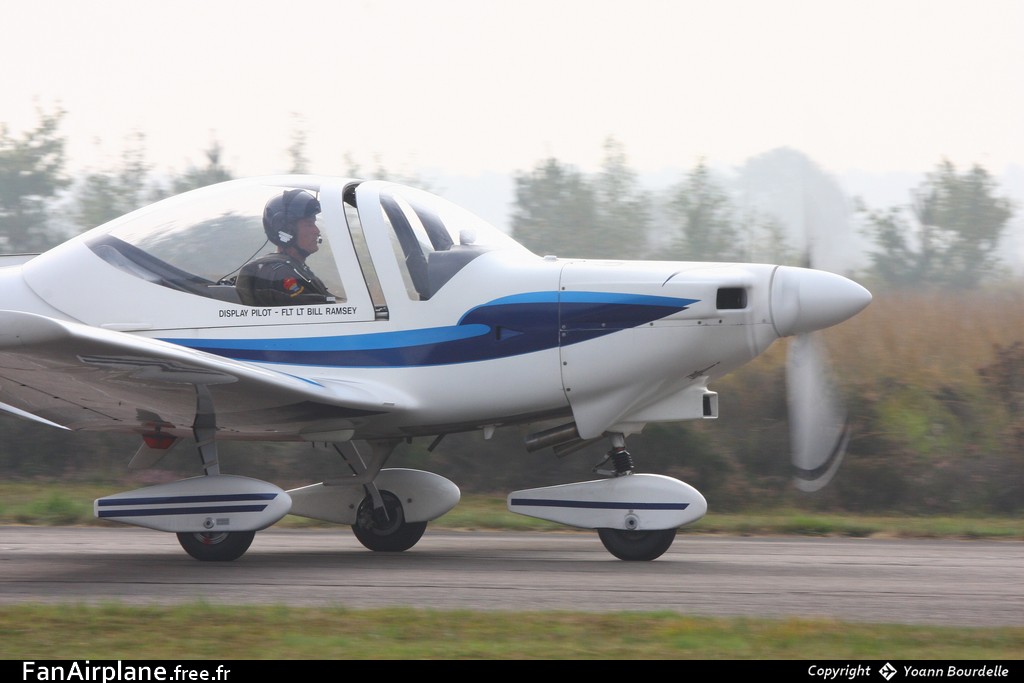 Grob G-115E Tutor T1 - G-BYXN