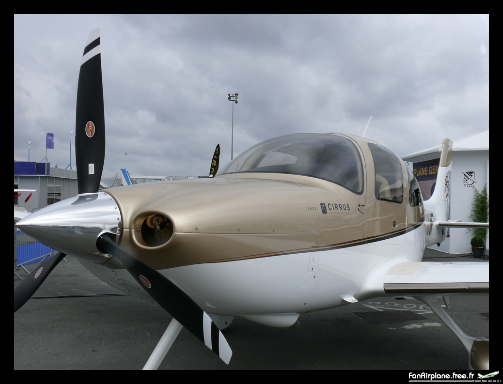 Cirrus SR22-G3 - N310JF