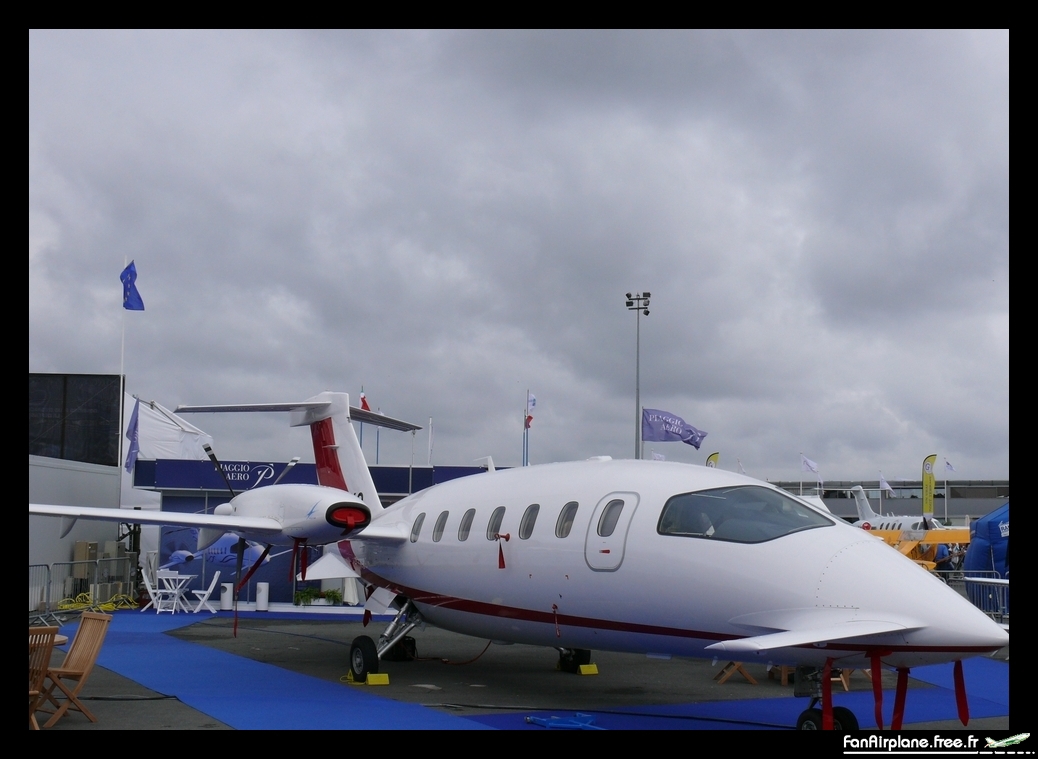 Piaggio P-180 Avanti II - F-GPKO