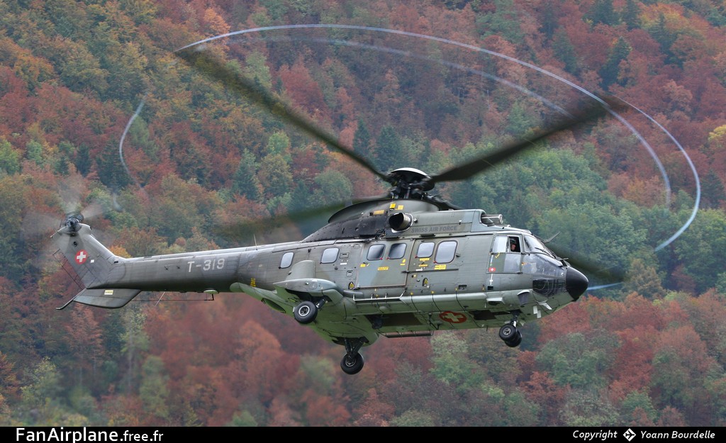 Aerospatiale TH89 Super Puma (AS-332M1) - T-319