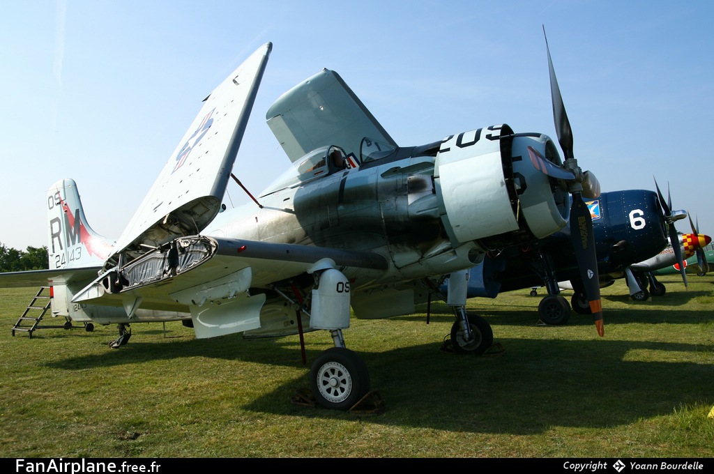 Douglas A-1D Skyraider (AD-4N) - F-AZDP