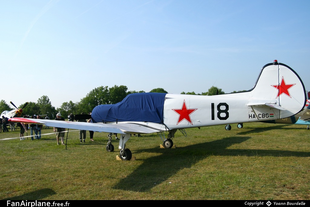 Yakovlev Yak-18T - HA-CBG