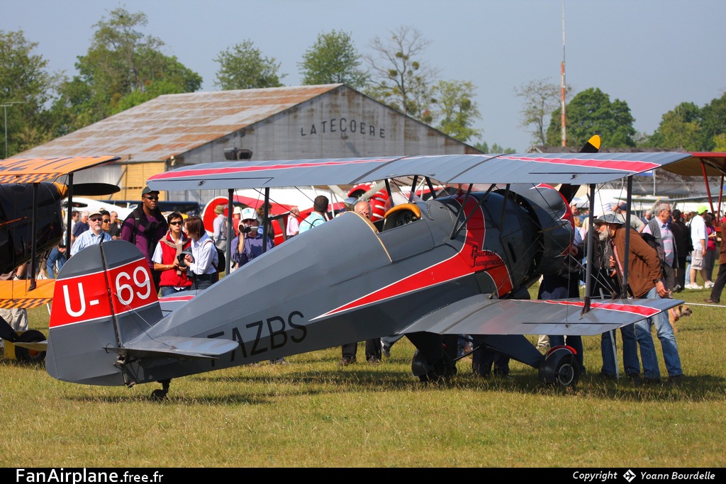 Bcker B-133 Jungmeister - F-AZBS