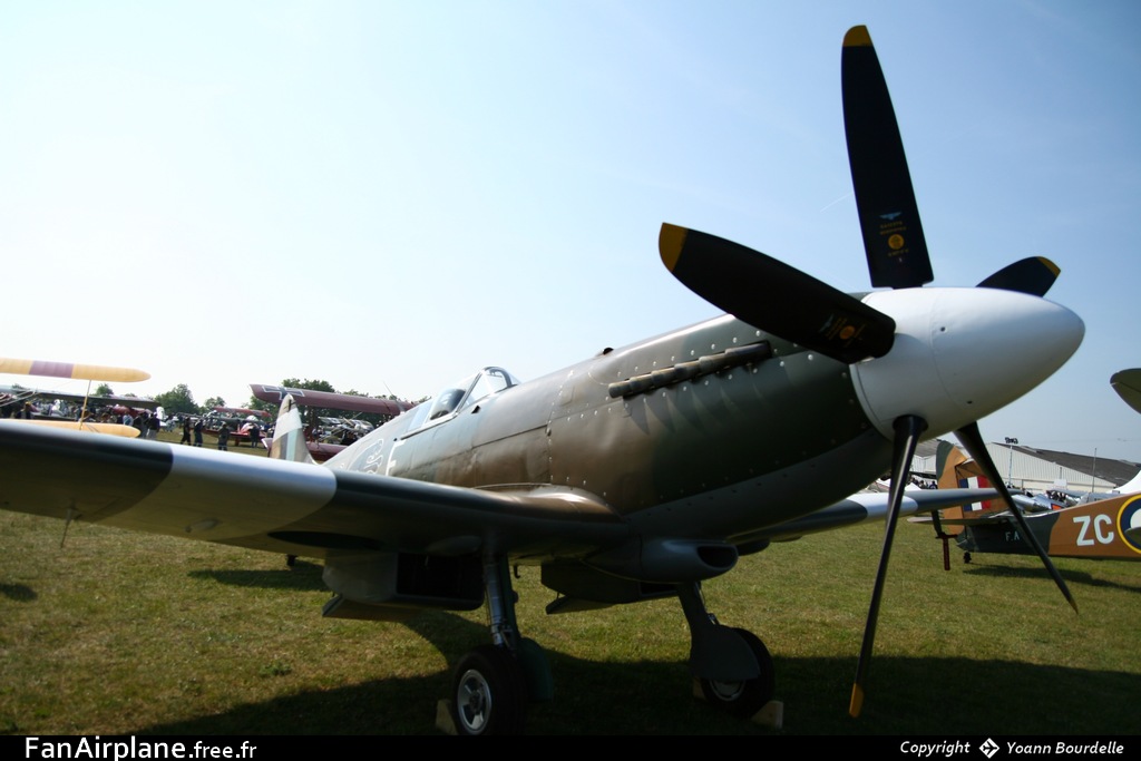 Supermarine 389 Spitfire PR19 - F-AZJS