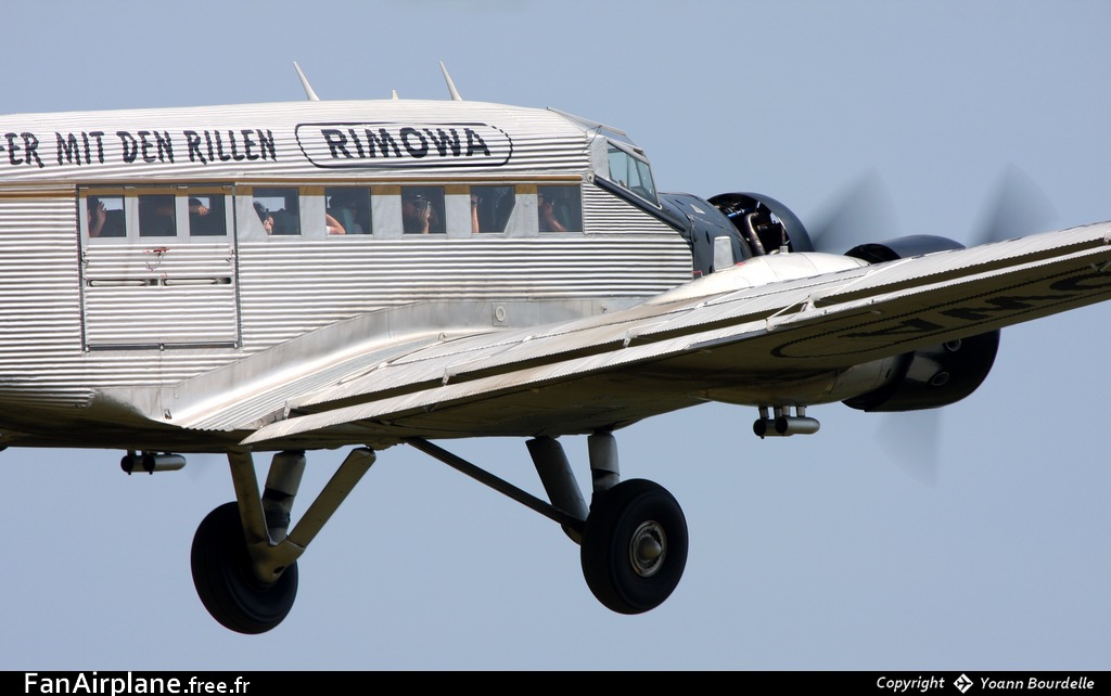 CASA C-352 A-3 (Ju52/3m) - HB-HOY