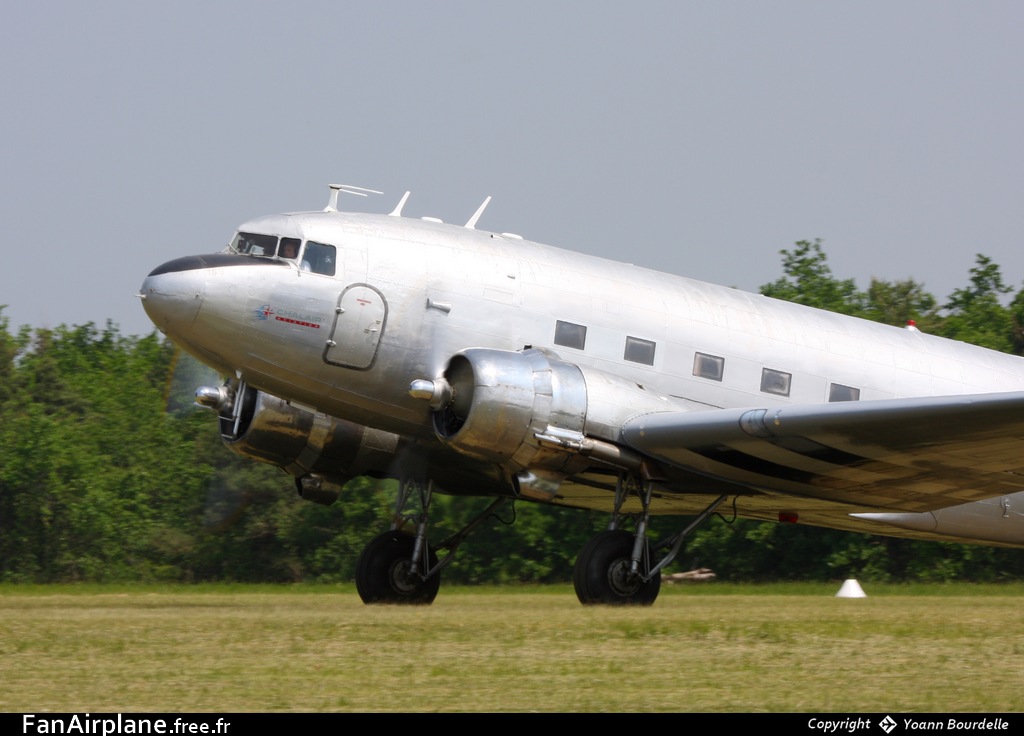Douglas C-47B Dakota (DC-3A) - F-AZOX