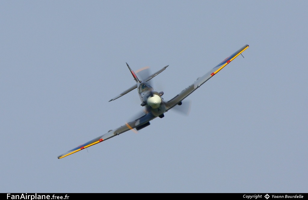 Supermarine 349 Spitfire LF5B - G-LFVB