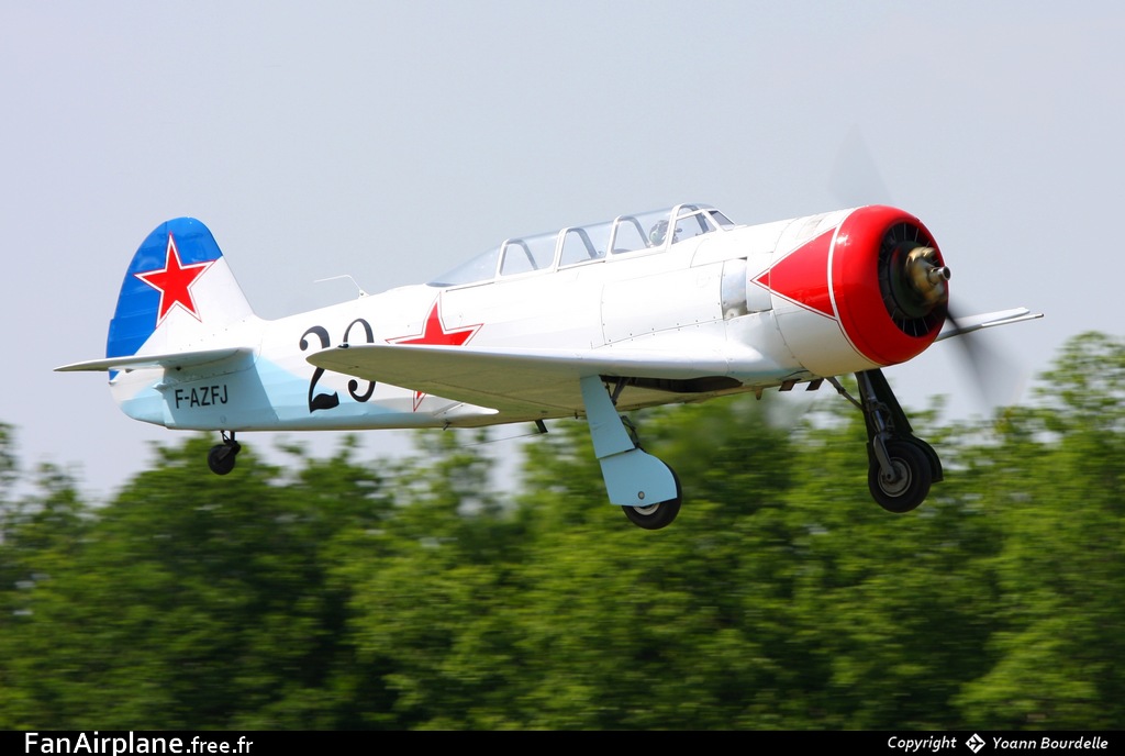 Yakovlev Yak-11 - F-AZFJ