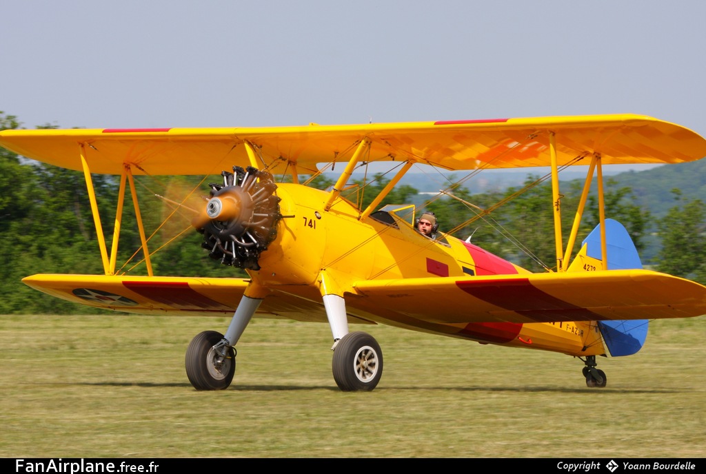 Boeing PT-13D Kaydet (E75) - F-AZJR