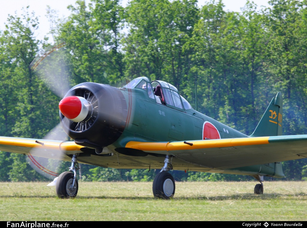 North American T6-M0 - F-AZZM