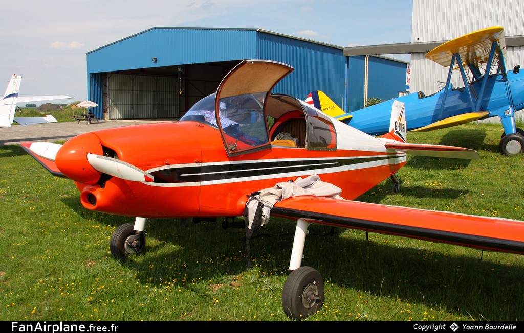 Jodel DR 1050 - G-BGRI