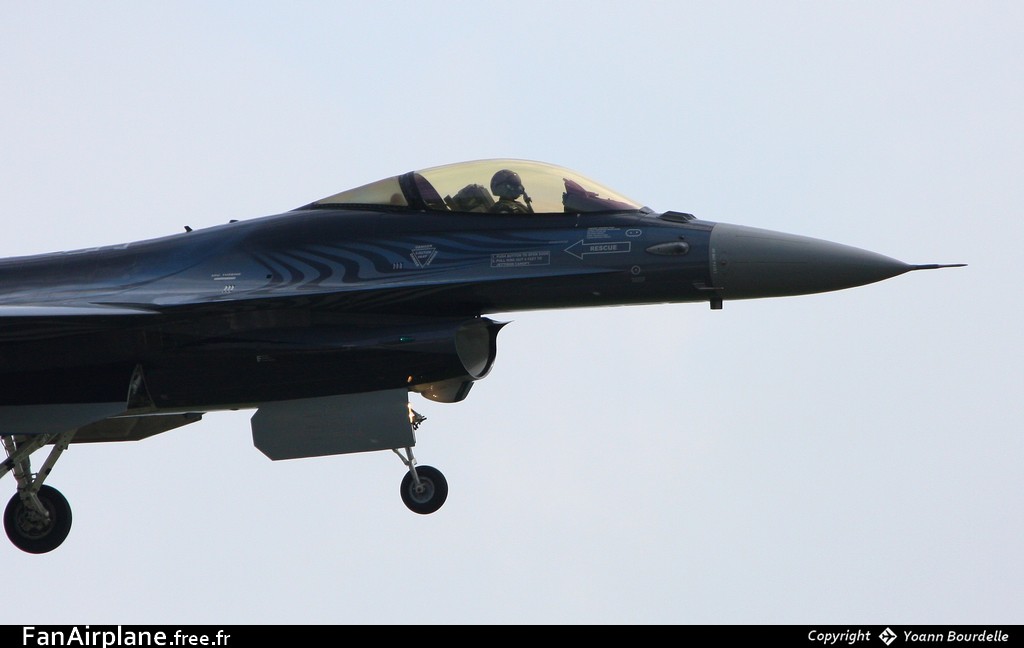 SABCA F-16AM Fighting Falcon - FA-110