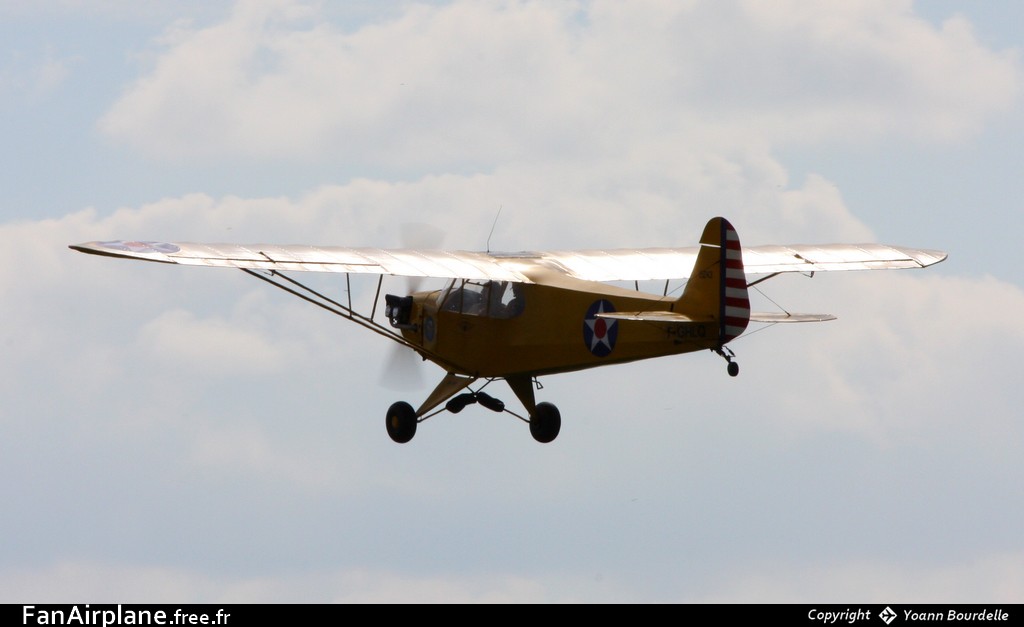 Piper J-3C-65 Cub - F-GHLQ