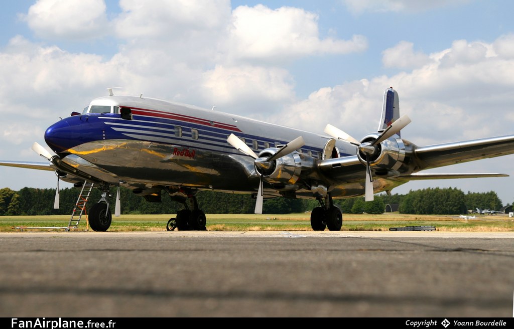 Douglas DC-6B - N996DM