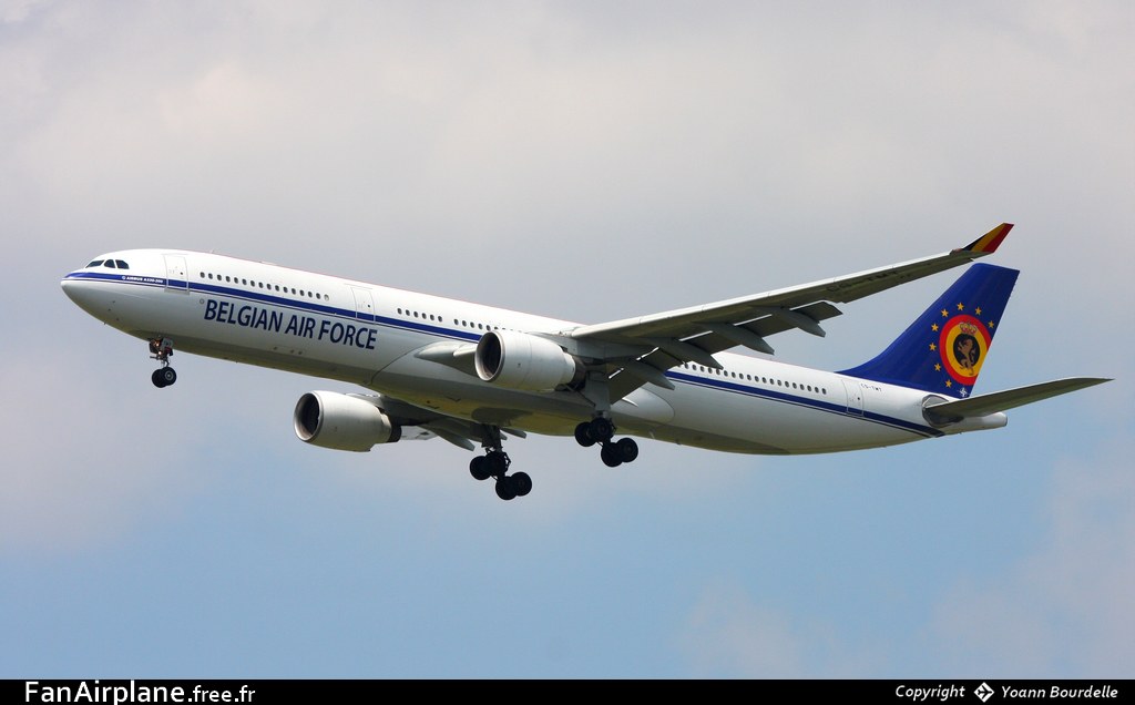 Airbus A330-322 - CS-TMT
