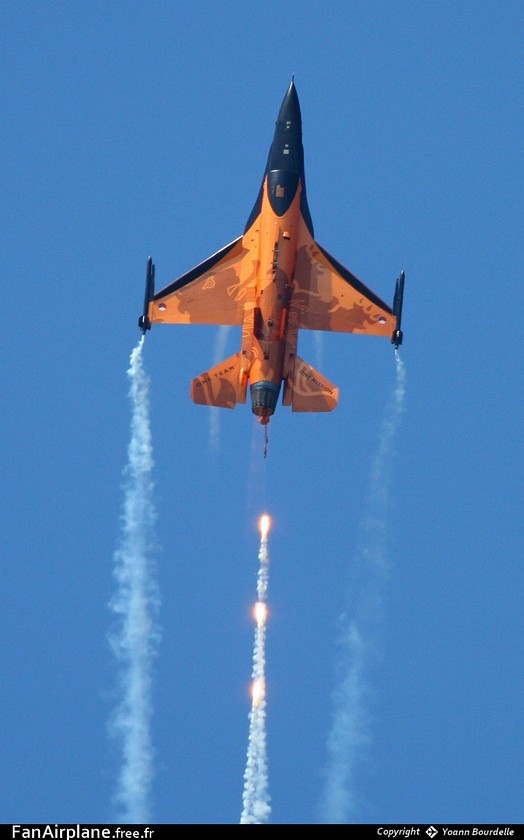 Fokker F-16AM Fighting Falcon - J-015
