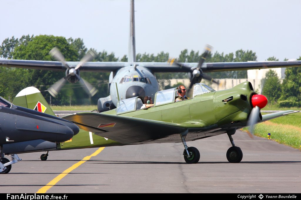 Yakovlev YAK-18 - D-EYAK