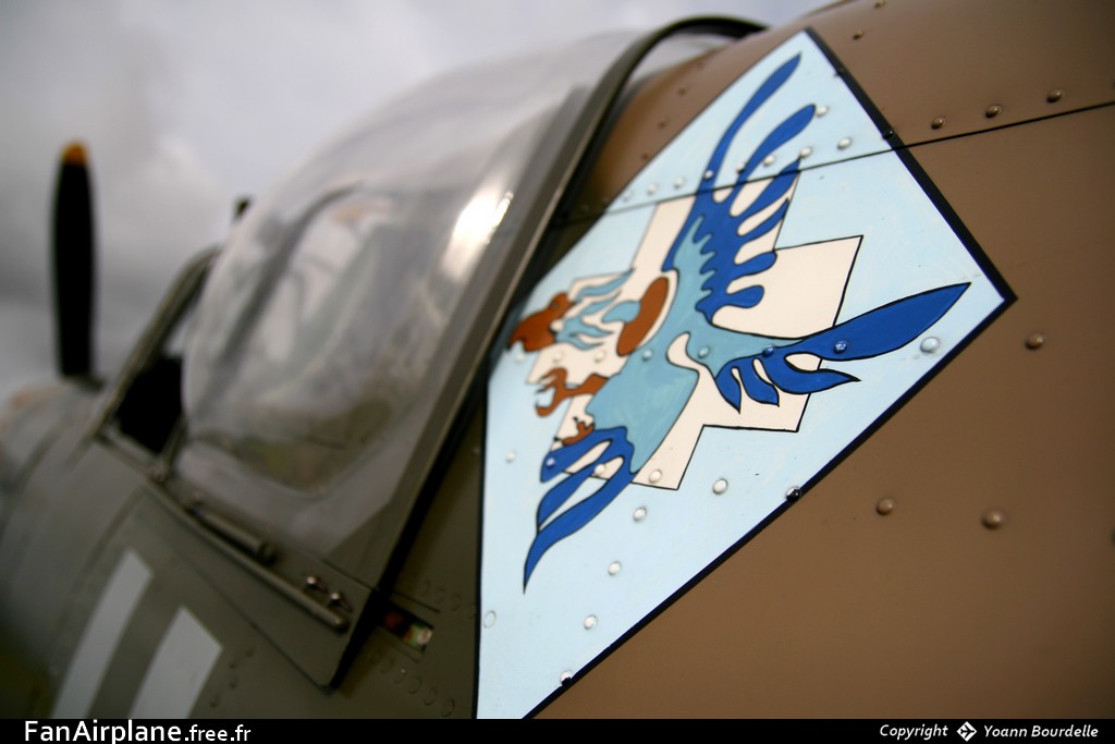 Supermarine 349 Spitfire LF5B - G-MKVB
