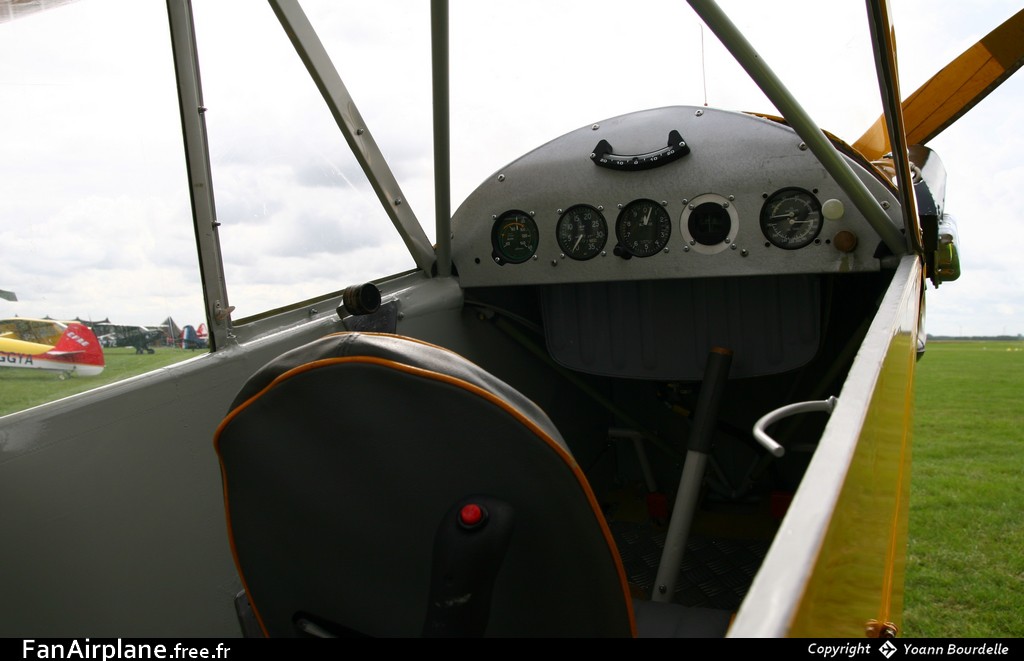 Piper J-3C-65 Cub - F-PPHM