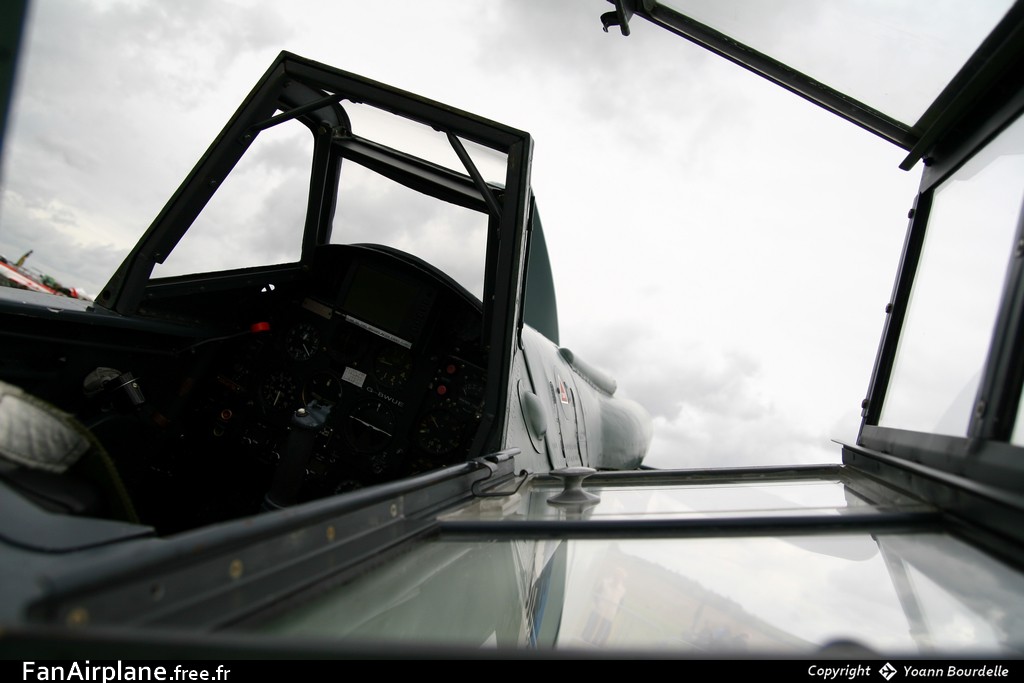 Hispano HA-1112-M1L Buchon - G-BWUE