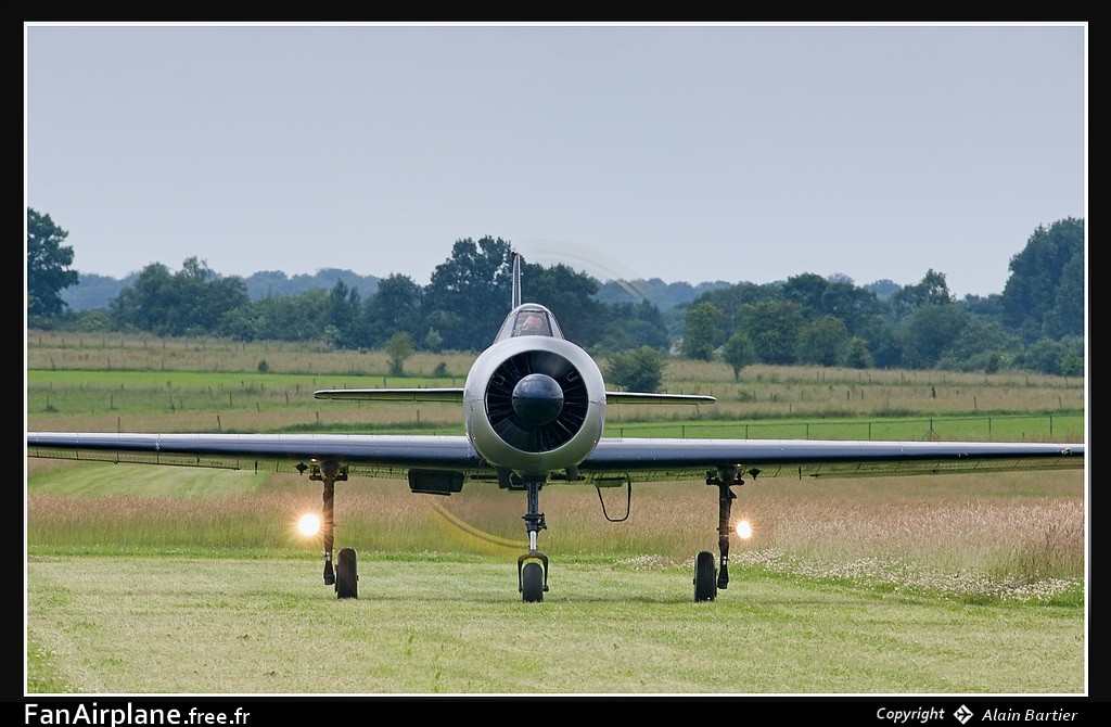 Bacau Yak-52 - G-CBSS