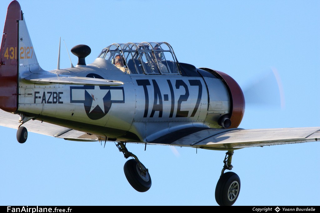 North American AT-6C Texan - F-AZBE